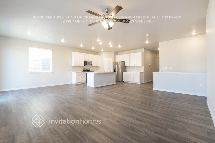 Building Photo - 4419 Shivaree St