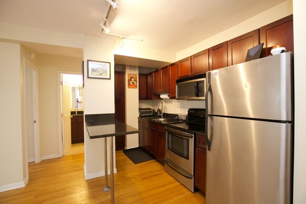 Building Photo - 4180 N Marine Dr