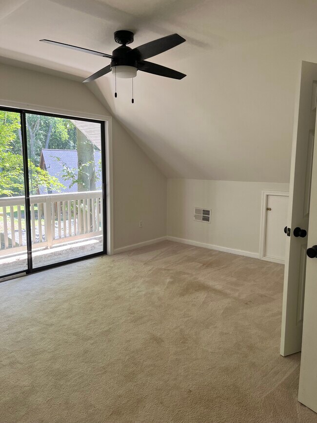 Building Photo - 8540 Perch Ct