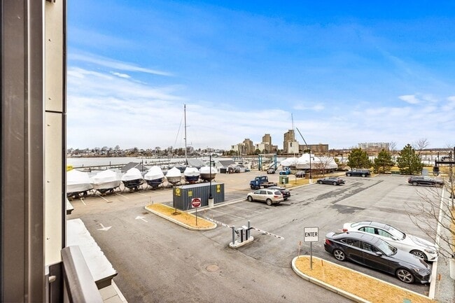 Building Photo - 10 Shipyard Dr