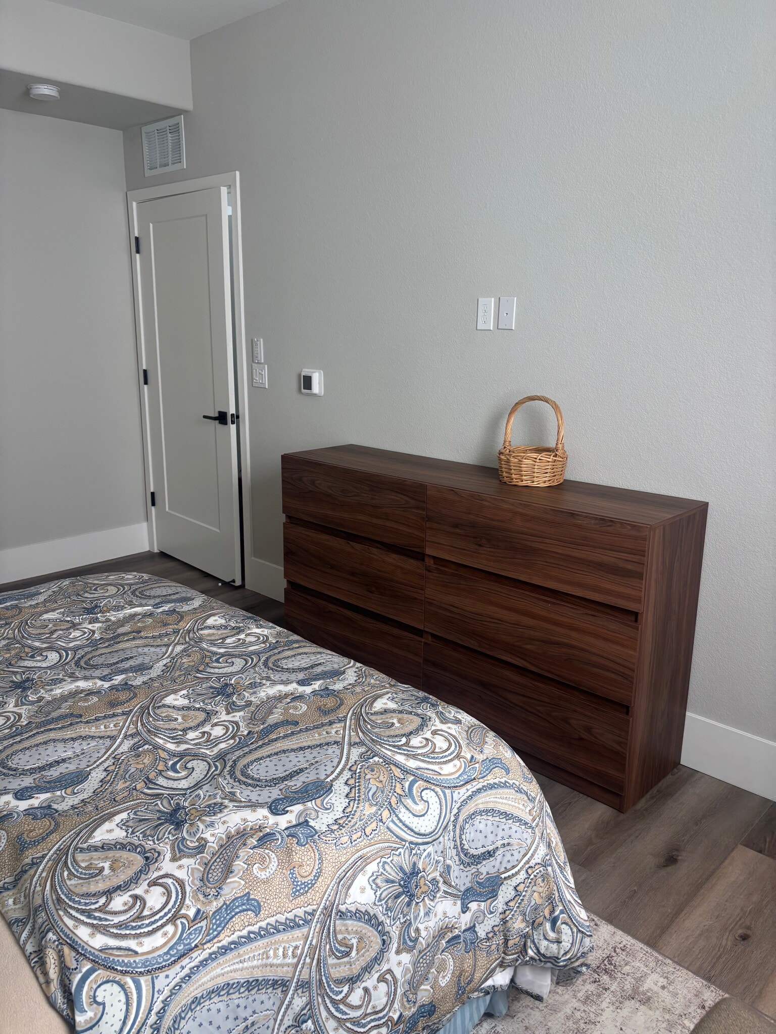 Bedroom #2 furnished with en-suite bathroom and shower - 451 Dowitcher Walk