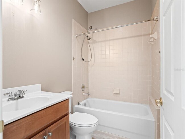 Building Photo - 3836 SW 33rd Terrace