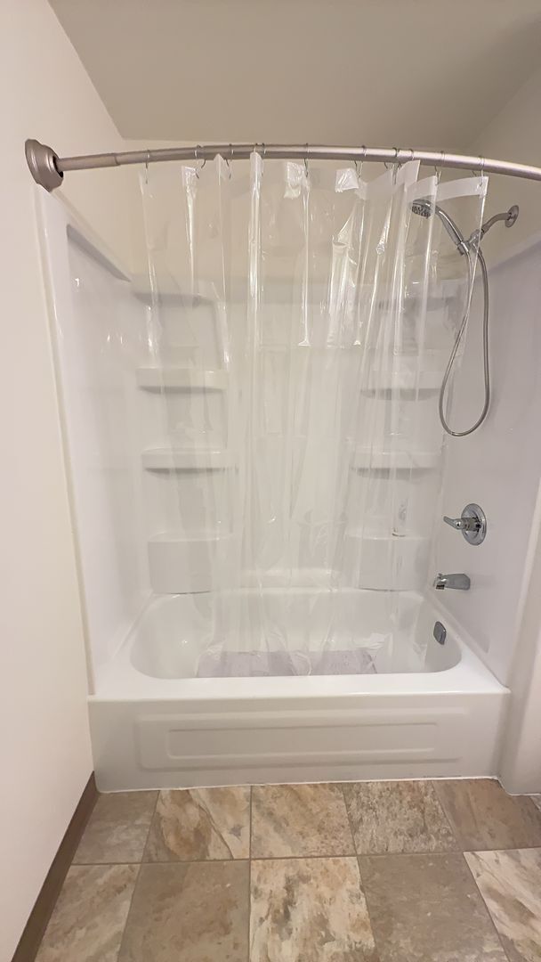 Building Photo - Upper 2 Bedroom - Elkhorn Village Apartments – Comfortable Living, Everyday Convenience