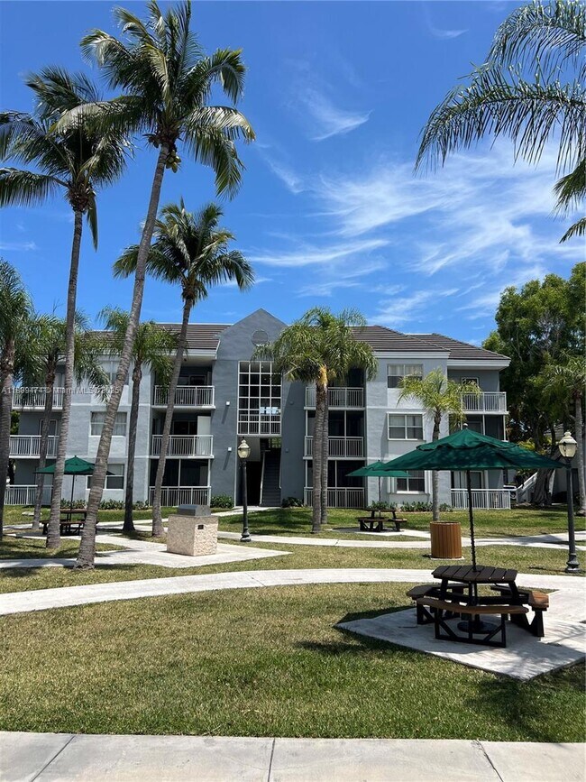 Building Photo - 8590 SW 212th St
