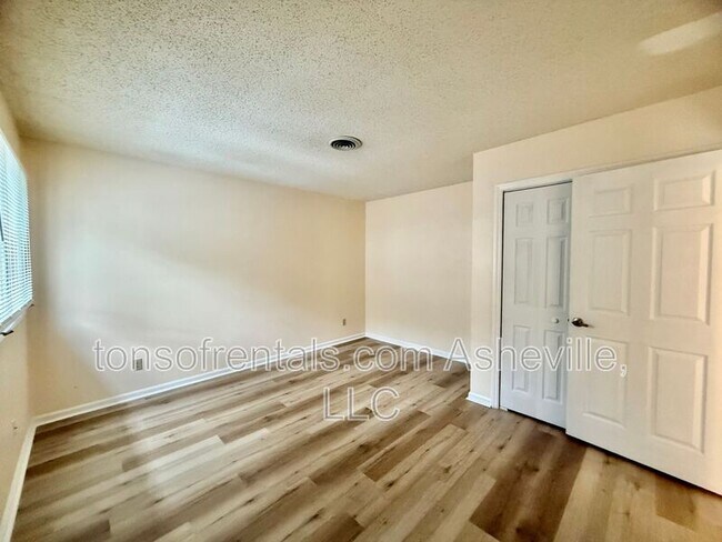 Building Photo - 181 N Britton Creek Ct
