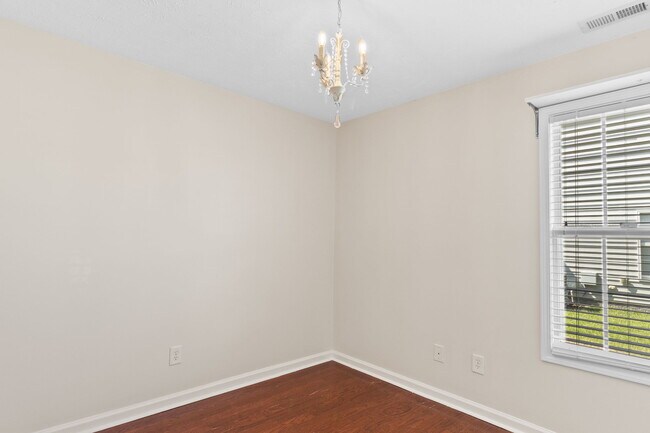 Building Photo - 149 Brightwood Dr