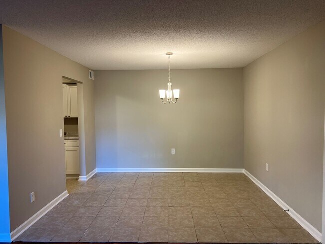 Building Photo - bg0716