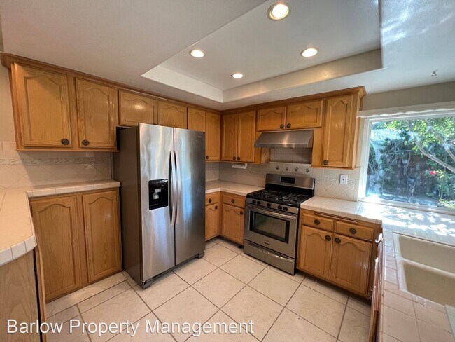 Building Photo - 5 br, 2.5 bath House - 2030 Marco Drive