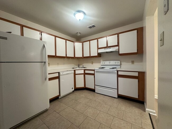 Building Photo - 114 Timberlake Terrace