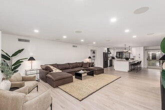 Building Photo - 14249 N 49th St