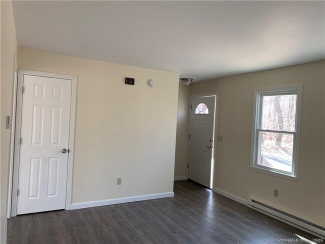 Building Photo - 538 Cow Hill Rd