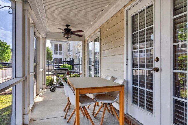 Building Photo - 207 Hearthstone Rch