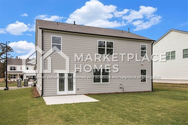 Building Photo - 152 Landsdowne Way SE