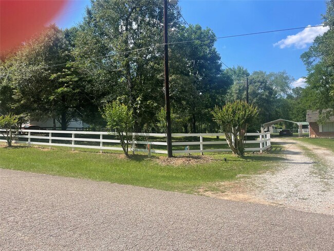 Building Photo - 173 Ridgewood Dr