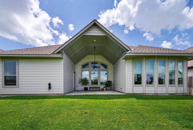 Building Photo - 1527 Munson Valley Rd