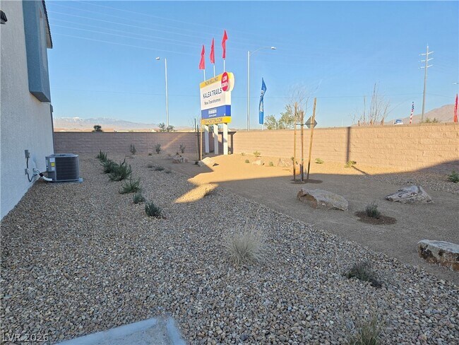 Building Photo - 6079 Cosmos Gdn St