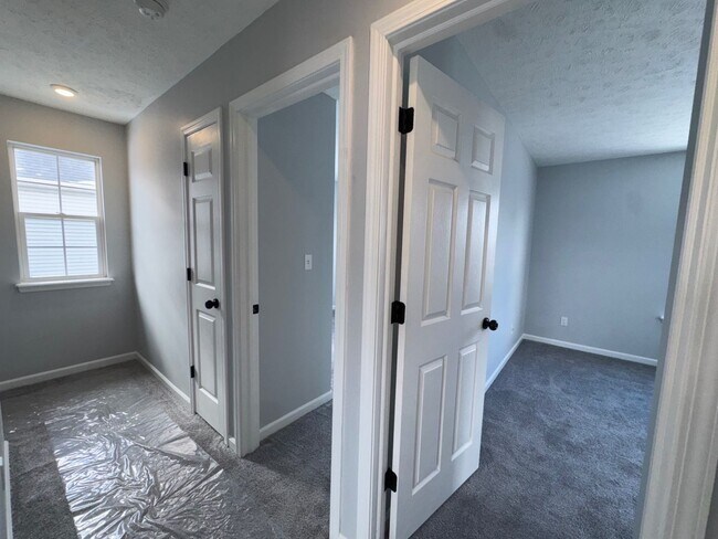 Building Photo - Newly Renovated 3BR/2BA Single-Family Home with Garage – Cleveland