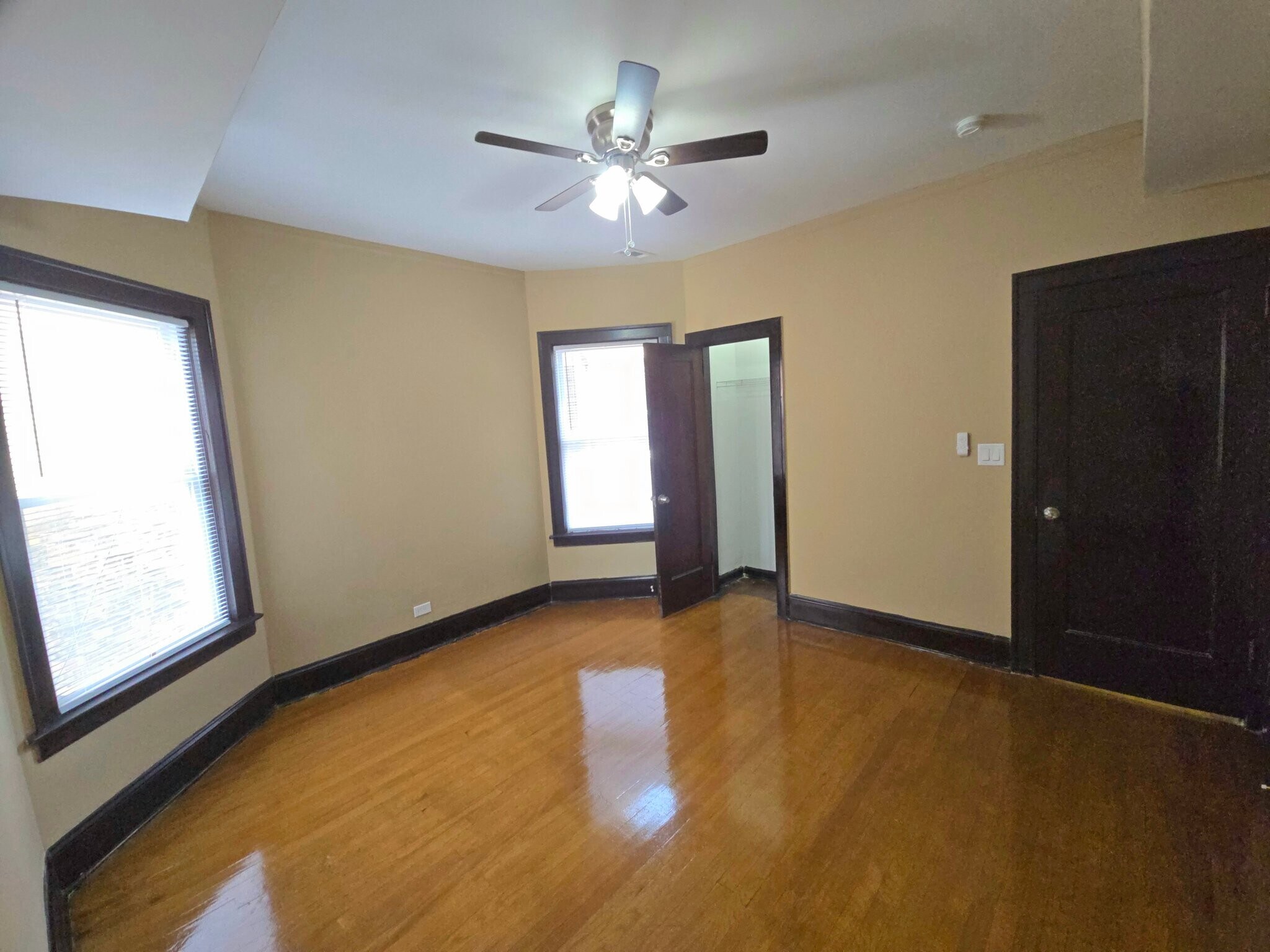 Building Photo - 7747 S Cornell Ave