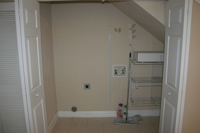Building Photo - 3538 Chatelaine Ct