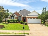 Building Photo - 1317 Tulip Ct