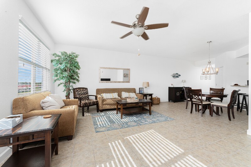 Building Photo - 2001 Bal Harbor Blvd