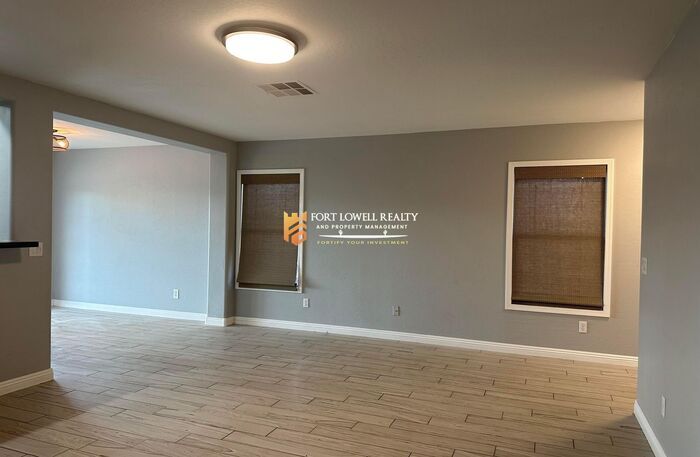 Building Photo - 1401 S 228th Ln