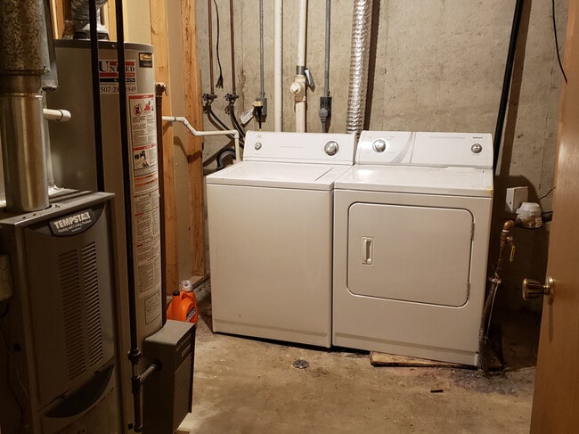 Building Photo - 4205 22nd Ave NW