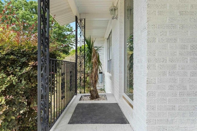 Building Photo - 3254 West Ave