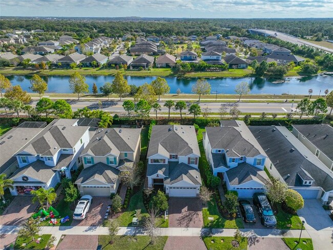 Building Photo - 6207 Voyagers Pl