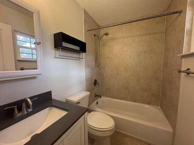 Building Photo - 205 Ave Des Parques S