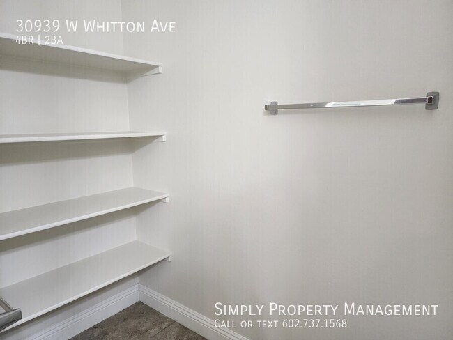 Building Photo - 30939 W Whitton Ave