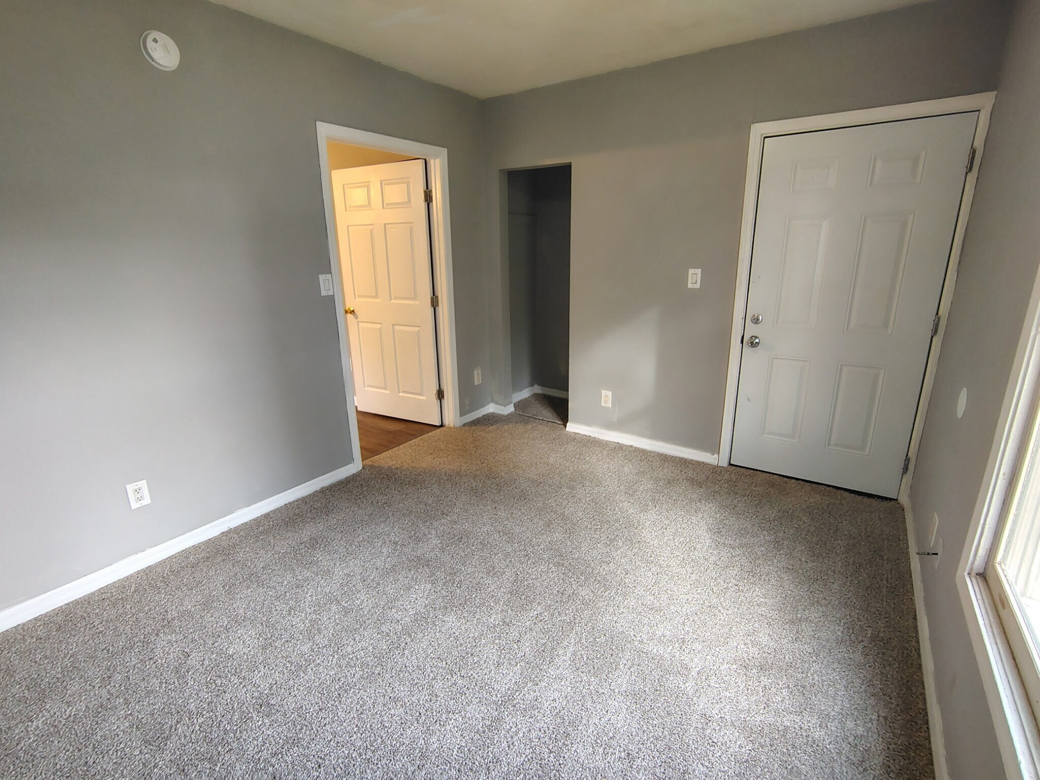 Building Photo - 1218 S 18th St