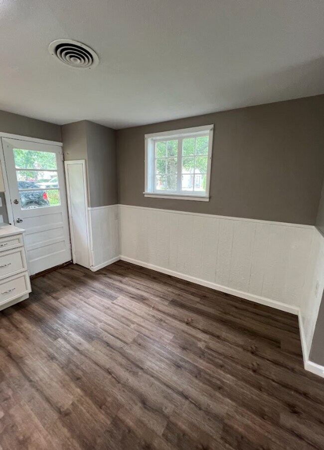 Building Photo - Schedule a Showing Today!!!