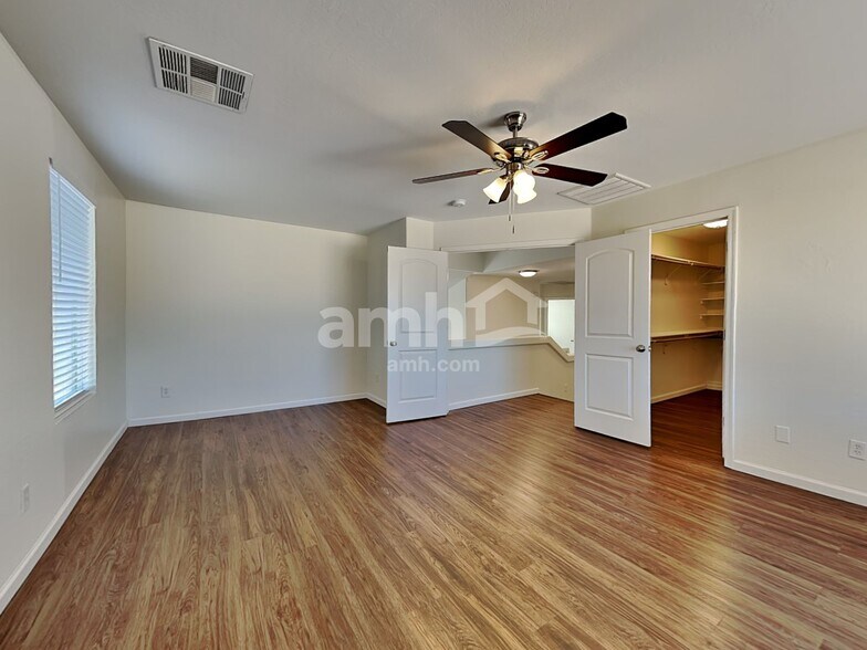 Building Photo - 22028 W Morning Glory St