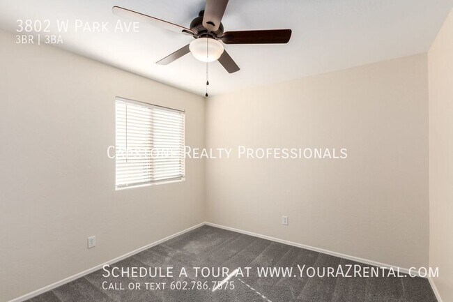 Building Photo - Beautiful 3 bedroom 2.5 bath home with pri...