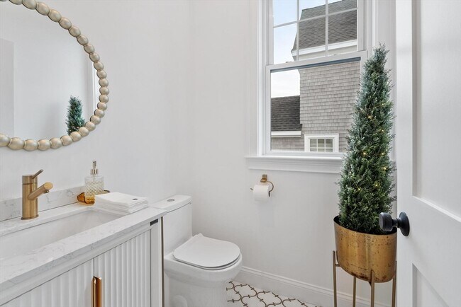 Building Photo - 16 Fosters Point