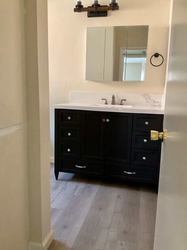 Building Photo - 41606 Marine Dr