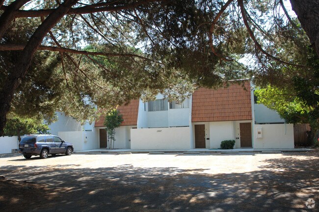 Primary Photo - ARBOR PLACE