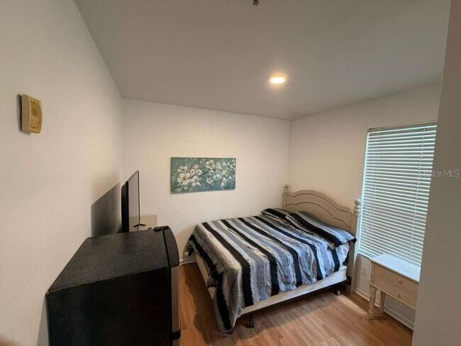 Building Photo - 6214 Stevenson Dr