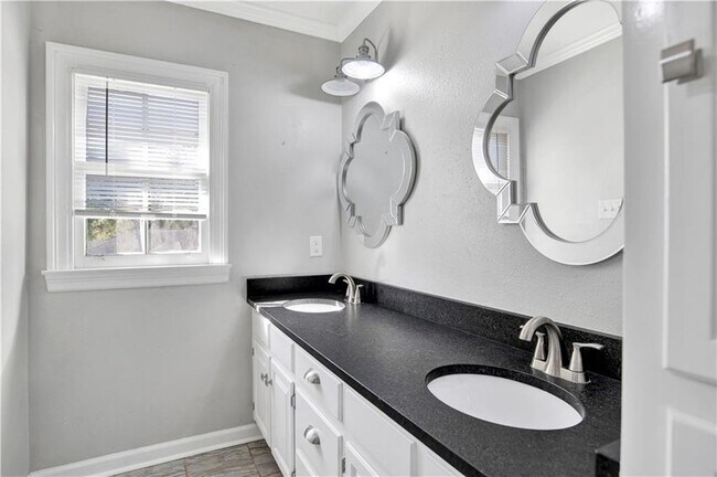 Building Photo - 2127 Ryegate Ct