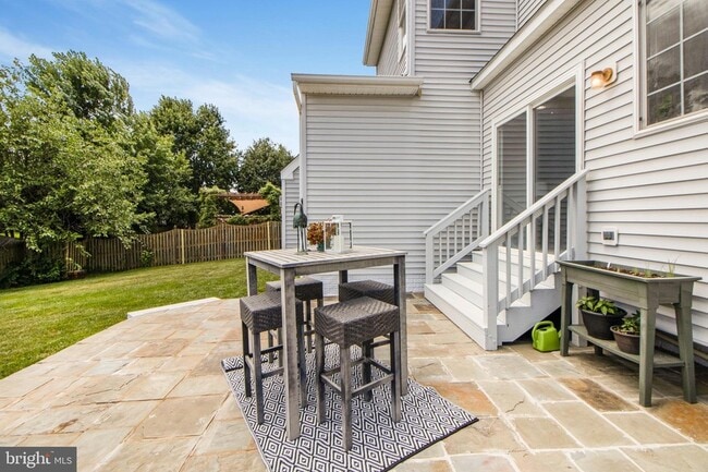 Building Photo - 115 Richard Dr SE