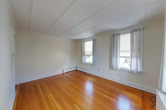 Building Photo - 19 Dixon St