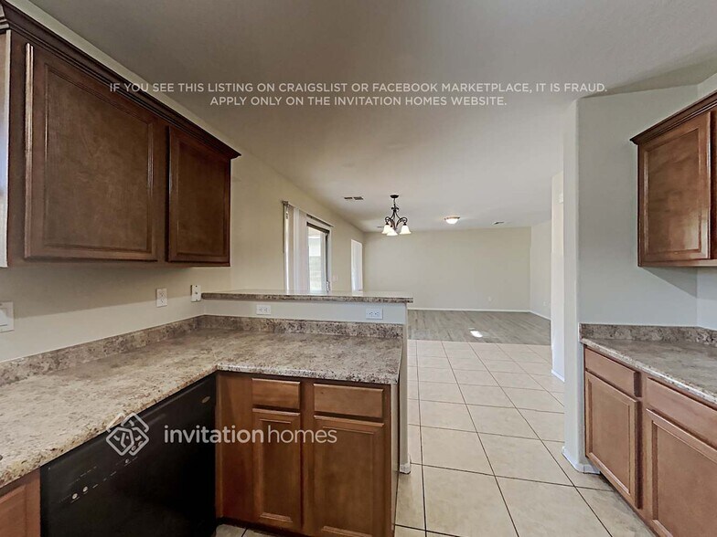 Building Photo - 7827 S Kelsie Dr