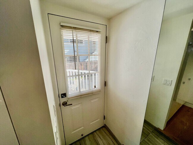 Building Photo - 1072F-A/B-PGPM-T/L-CS