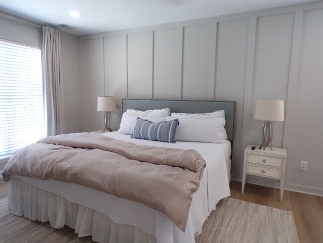 Building Photo - Adorable Home Located In Yacht Cove