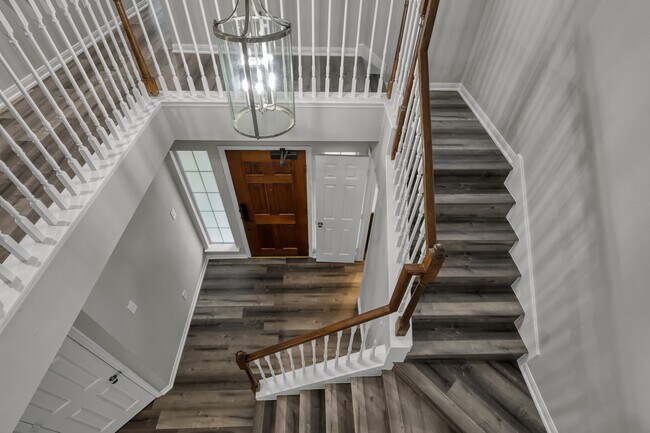 Building Photo - 23 Alderon Woods Pl