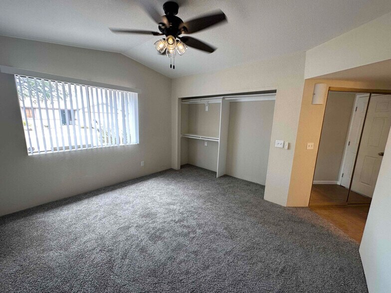 Building Photo - 2540 W Falbrook Way