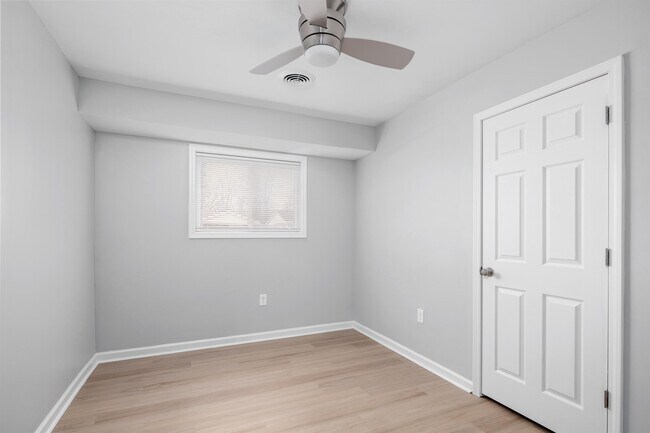 Building Photo - 2021 St Christopher Dr