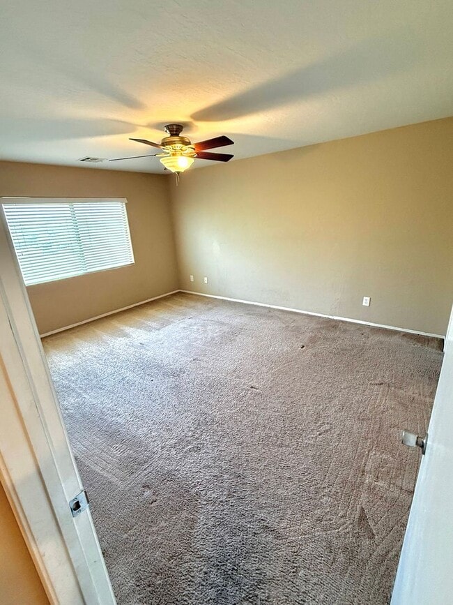 Building Photo - Mountain Edge home for RENT