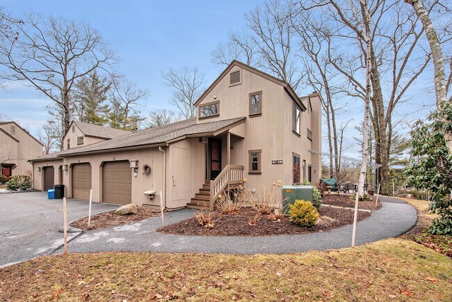 Building Photo - 7 Cottonwood Dr